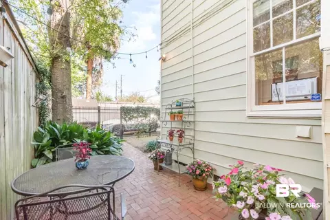 Exterior - 160 Dexter Ave, Mobile, AL 36604 photo 15 of 16