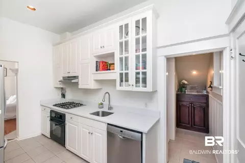 Kitchen - 160 Dexter Ave, Mobile, AL 36604 photo 1 of 4