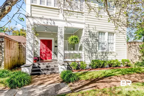 Exterior - 160 Dexter Ave, Mobile, AL 36604 photo 6 of 16