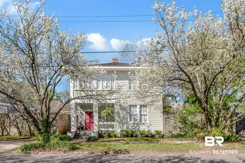 Exterior - 160 Dexter Ave, Mobile, AL 36604 photo 3 of 16