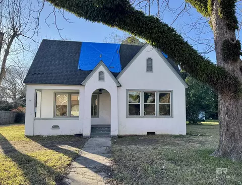 310 S Pensacola Ave, Atmore, AL 36502