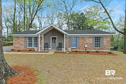 9743 Petaluma Dr, Semmes, AL 36575