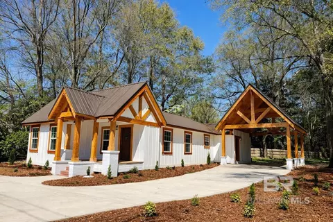 613 Forrest Ave, Brewton, AL 36426