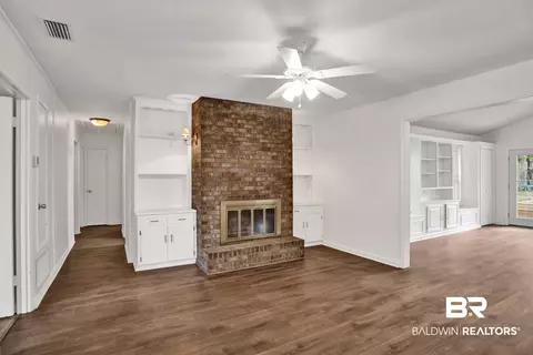 3050 Meadow Ln, Mobile, AL 36618 photo 5