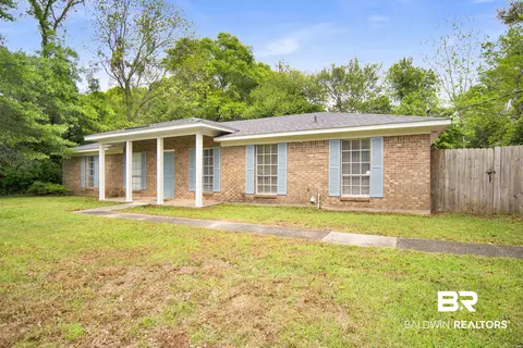 3050 Meadow Ln, Mobile, AL 36618 photo 2