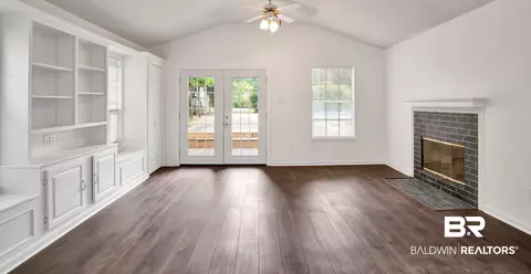 3050 Meadow Ln, Mobile, AL 36618 photo 7