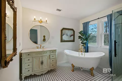 Bath - 13785 Trawick Rd, Stapleton, AL 36578 photo 2 of 5