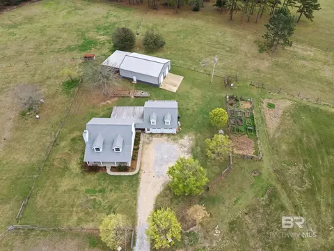 13785 Trawick Rd, Stapleton, AL 36578