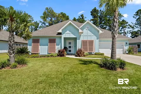 534 Shepard St, Gulf Shores, AL 36542