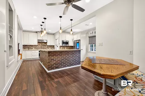 Entry Way - Undisclosed, Mobile, AL 36604 photo 1 of 3