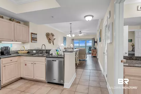 1010 W Beach Blvd #1406, Gulf Shores, AL 36542