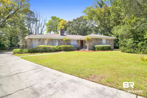 602 Patlynn Ct, Fairhope, AL 36532