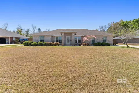 1052 Orlando Dr, Foley, AL 36535