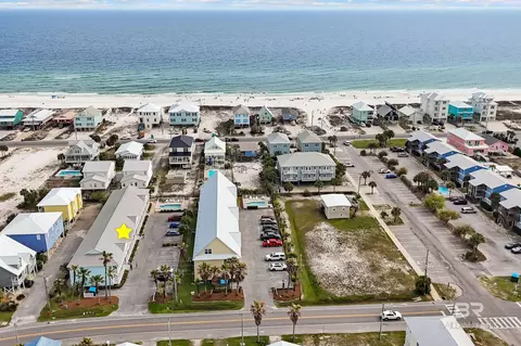 1477 W Lagoon Ave #202, Gulf Shores, AL 36542