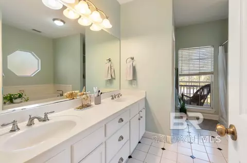 Bath - 120 Worchester Dr, Daphne, AL 36526 photo 4 of 7
