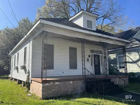 121 Item Ave, Mobile, AL 36607 photo 1