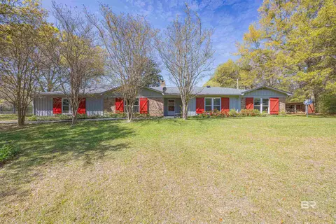 43101 Brown Rd, Bay Minette, AL 36507