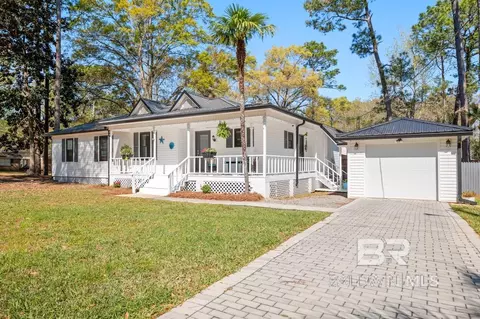 101 Diane Cir, Daphne, AL 36526