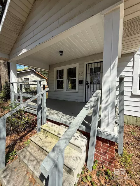 Exterior - 655 Mandrell St, Mobile, AL 36606 photo 2 of 4
