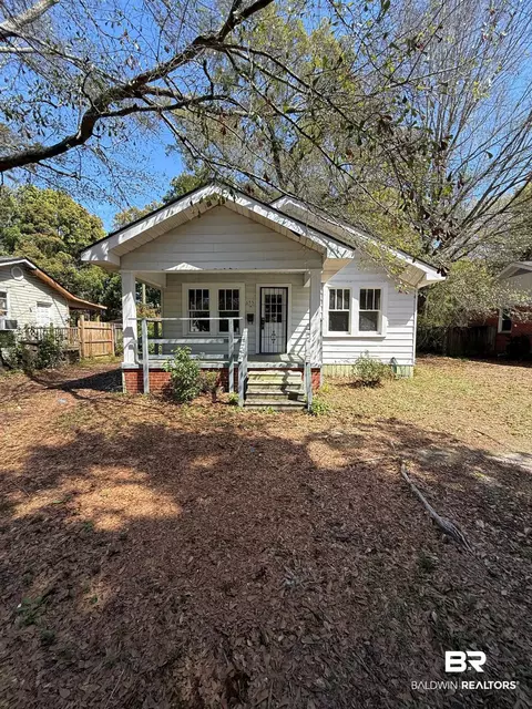 Exterior - 655 Mandrell St, Mobile, AL 36606 photo 1 of 4