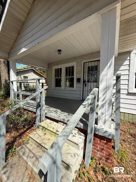 Exterior - 655 Mandrell St, Mobile, AL 36606 photo 2 of 4