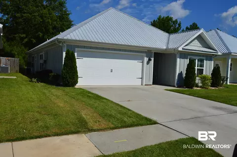 8209 Carmel Cir, Foley, AL 36535