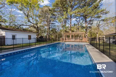5030 E Cole Dr, Mobile, AL 36619 photo 3