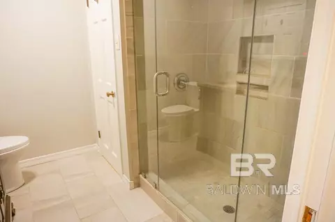 Bath - 255 Suffolk Rd, Mobile, AL 36608 photo 1 of 4