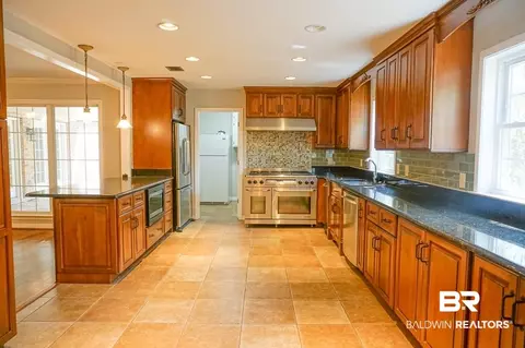 255 Suffolk Rd, Mobile, AL 36608 photo 9