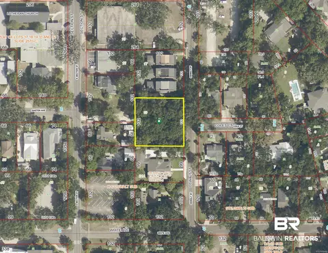 208 Oswalt St, Fairhope, AL 36532