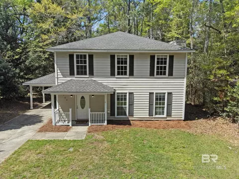 104 Chinquapin Cir, Daphne, AL 36526