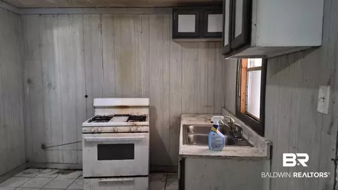 2207 Roberta Dr, Mobile, AL 36617 photo 7