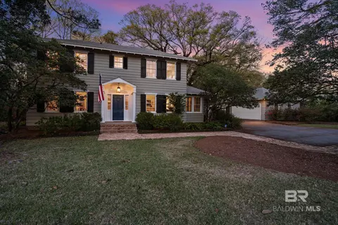 2 Westgate Rd, Mobile, AL 36608