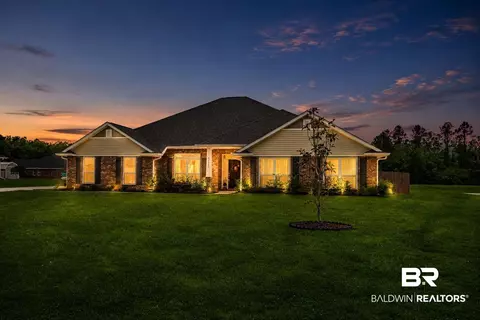 11926 Hons Dr, Fairhope, AL 36532