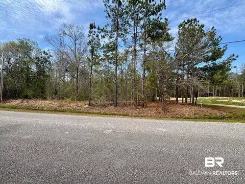 9081 Marlin St, Stockton, AL 36579