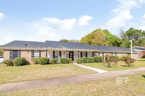 2820 Woodmill Ln, Mobile, AL 36695