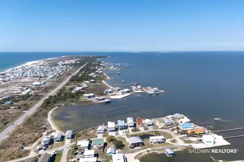2419 Choctaw Rd, Gulf Shores, AL 36542