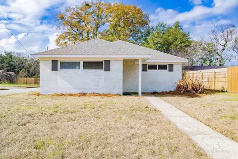 718 S Cedar St, Mobile, AL 36603