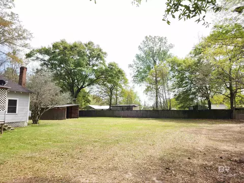 Exterior - 706 E Horner St, Atmore, AL 36502 photo 9 of 18