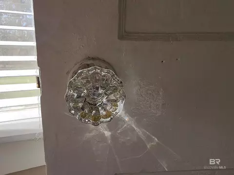 Entry Way - 706 E Horner St, Atmore, AL 36502 photo 4 of 5