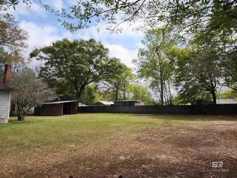 Exterior - 706 E Horner St, Atmore, AL 36502 photo 14 of 18