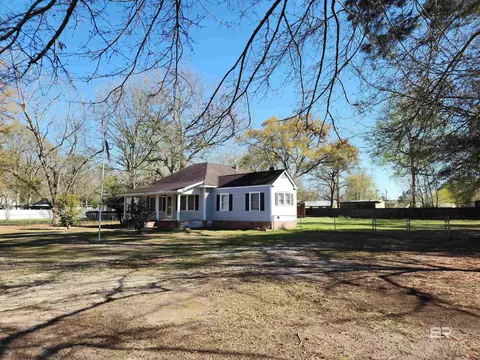 Exterior - 706 E Horner St, Atmore, AL 36502 photo 2 of 18
