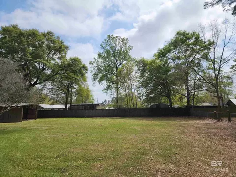 Exterior - 706 E Horner St, Atmore, AL 36502 photo 15 of 18