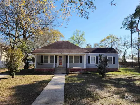 Exterior - 706 E Horner St, Atmore, AL 36502 photo 1 of 18