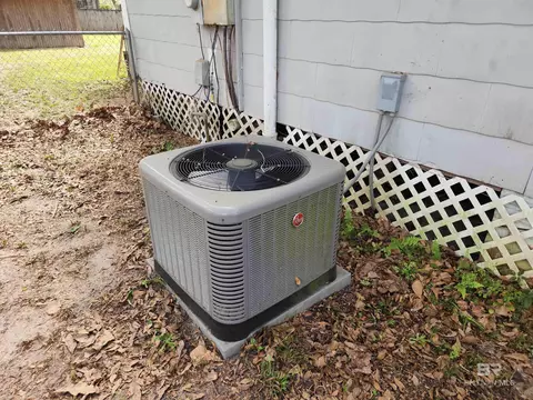 Exterior - 706 E Horner St, Atmore, AL 36502 photo 7 of 18