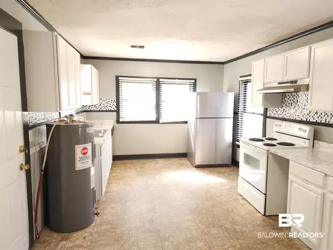 706 E Horner St, Atmore, AL 36502 photo 12