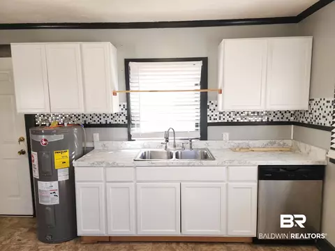 706 E Horner St, Atmore, AL 36502 photo 15