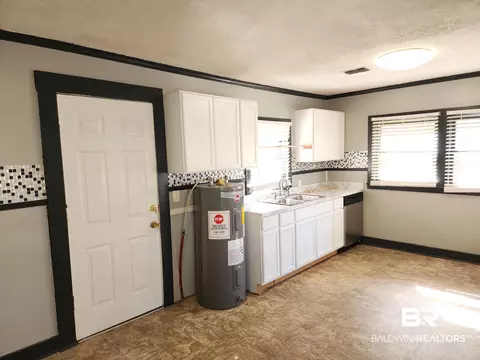 706 E Horner St, Atmore, AL 36502 photo 14