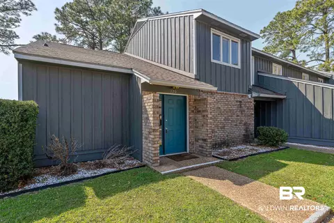 1701 Regency Rd #120, Gulf Shores, AL 36542