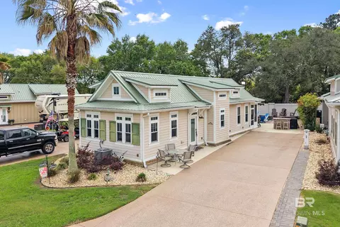 11943 Gateway Dr, Elberta, AL 36530